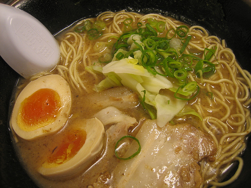 龍蔵のトンコツラーメン